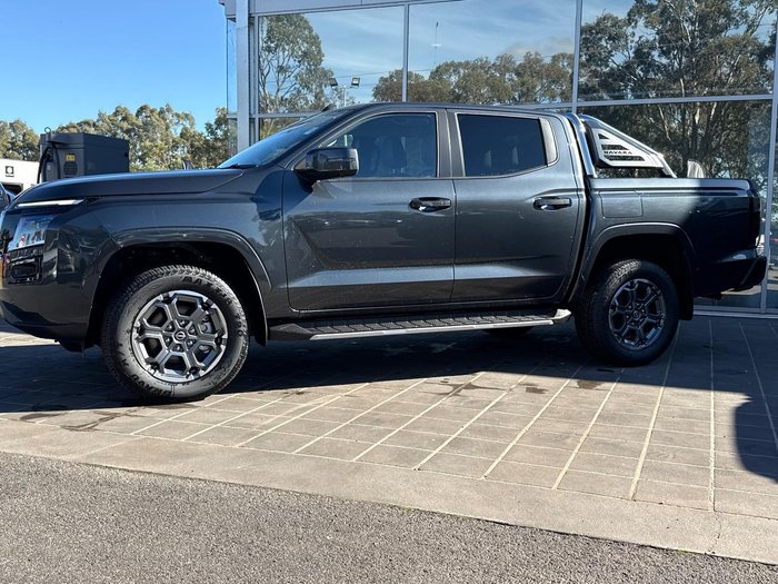 2025 Nissan Navara ST-X