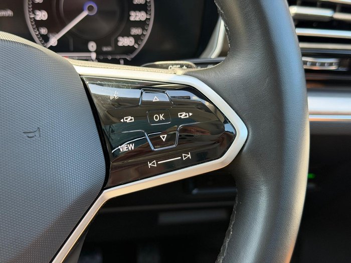 2022 Volkswagen Touareg 210TDI Elegance CR MY22 Four Wheel Drive Malbec Red