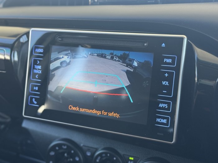 2017 Toyota Hilux SR