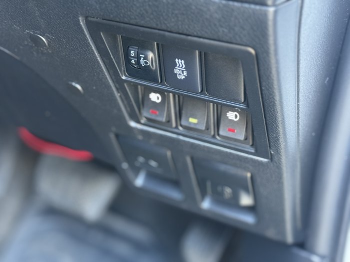 2017 Toyota Hilux SR