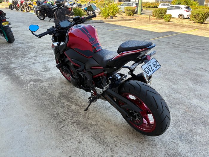 2023 Kawasaki Z900 (ZR900) Red