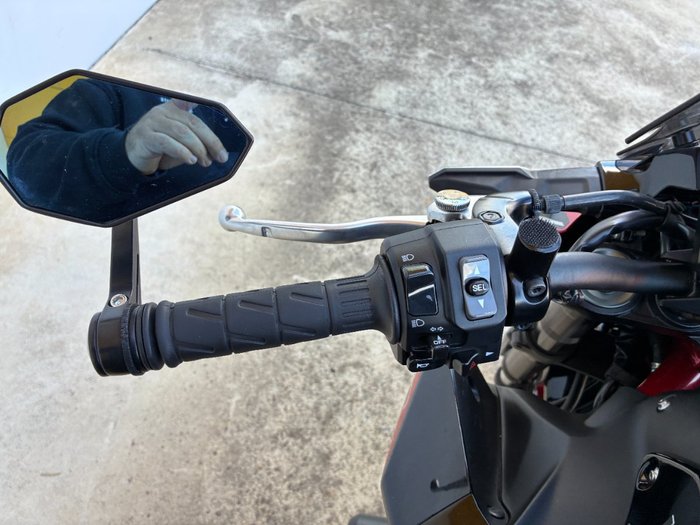 2023 Kawasaki Z900 (ZR900) Red