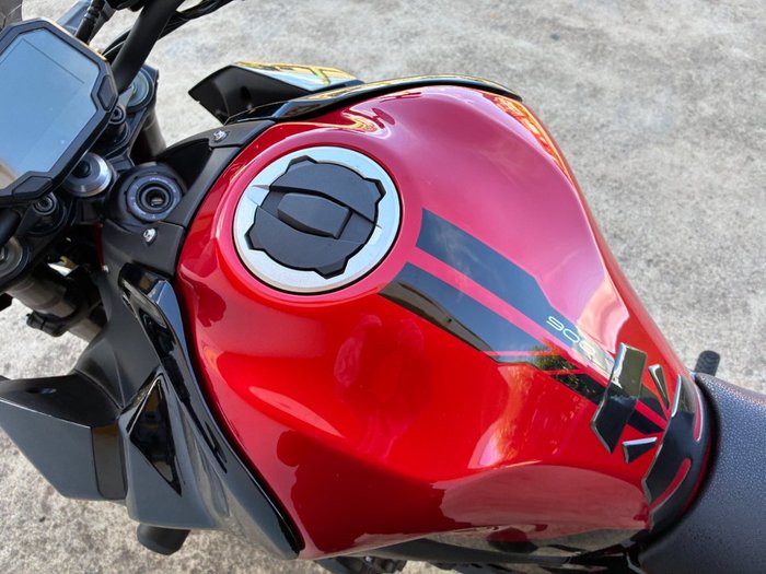 2023 Kawasaki Z900 (ZR900) Red