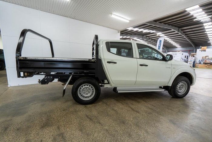 2017 Mitsubishi Triton GLX