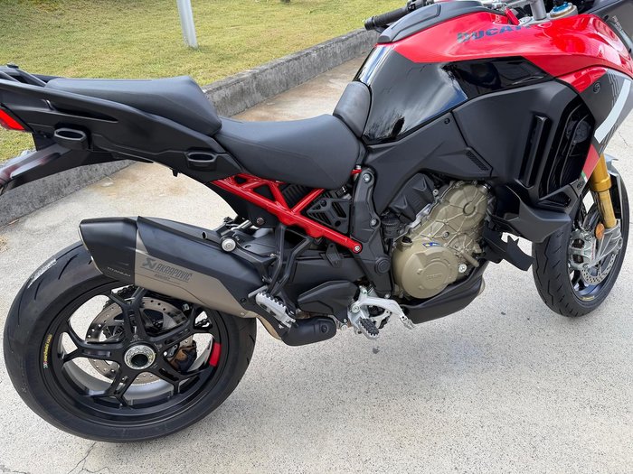 2025 Ducati Multistrada V4 Pikes Peak