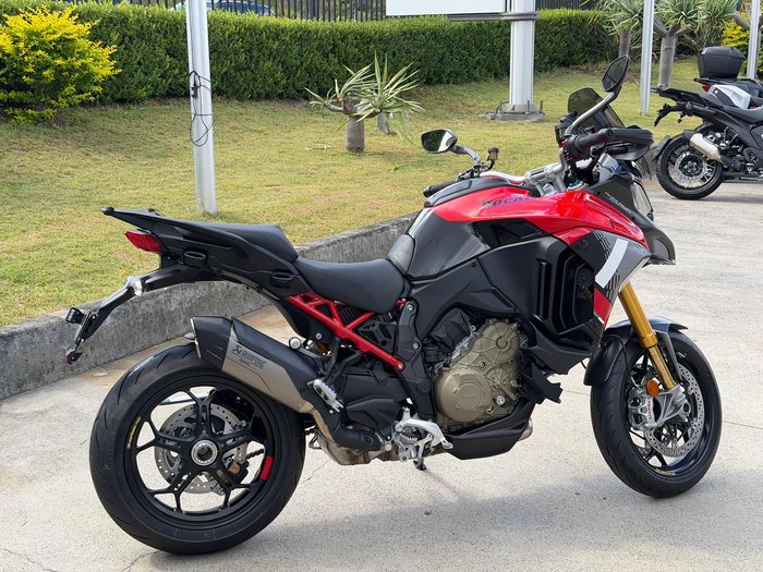 2025 Ducati Multistrada V4 Pikes Peak