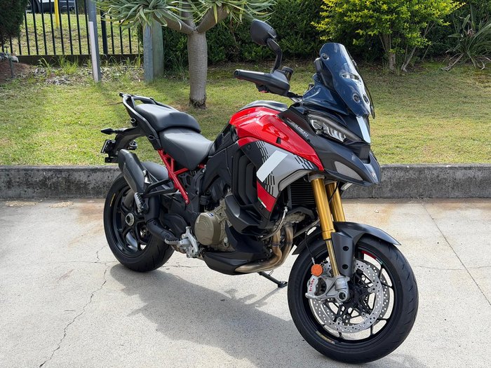 2025 Ducati Multistrada V4 Pikes Peak