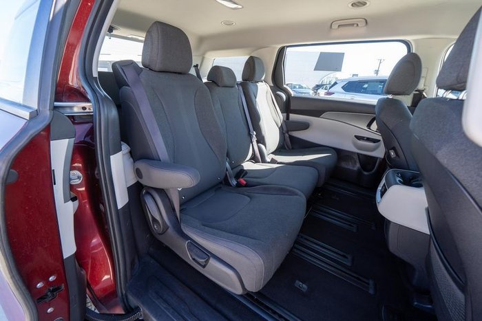 2023 Kia Carnival S