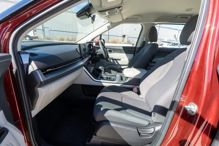 2023 Kia Carnival S