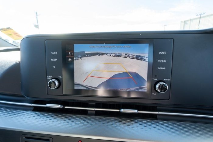 2023 Kia Carnival S