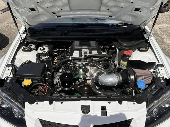 2009 Holden Special Vehicles Maloo R8 E Series MY09 Heron White