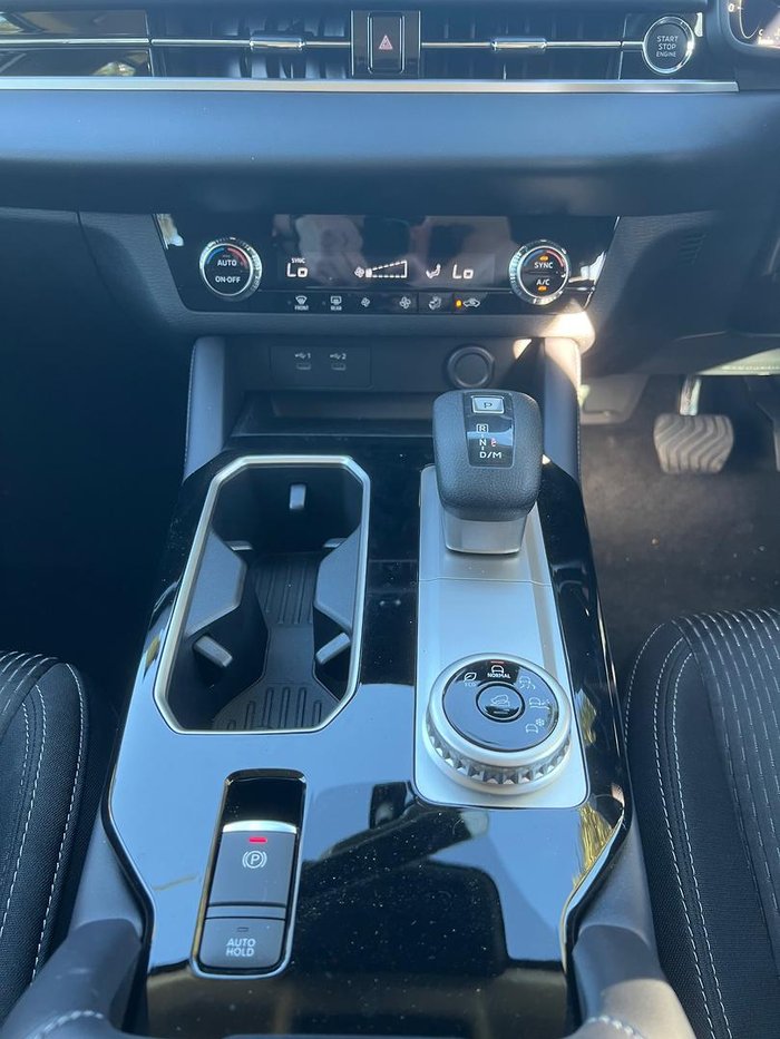 2025 Mitsubishi Outlander ES ZM MY25 White Diamond