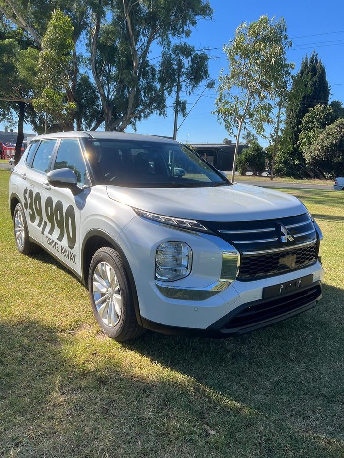 2025 Mitsubishi Outlander ES ZM MY25 White Diamond