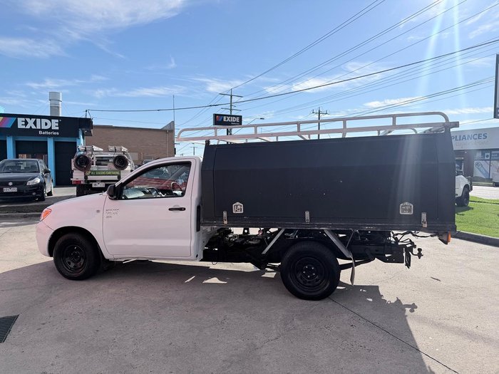 2006 Toyota Hilux SR GGN15R MY07 4x2 Glacier White
