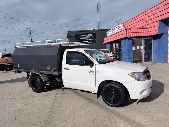 2006 Toyota Hilux SR GGN15R MY07 4x2 Glacier White