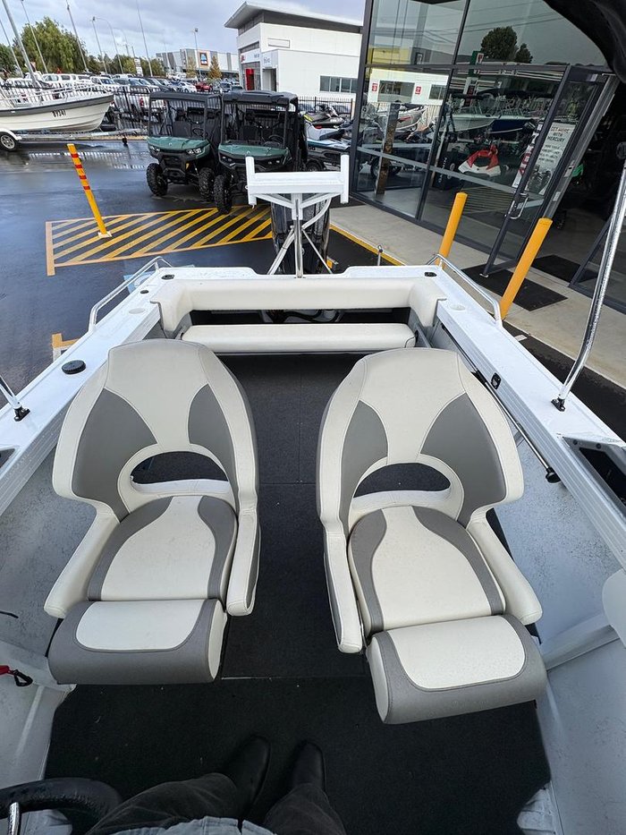 2023 QUINTREX 481 Fishabout Pro