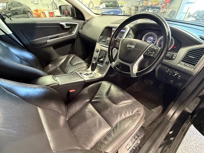 2012 Volvo XC60 T5 MY12 Black Sapphire