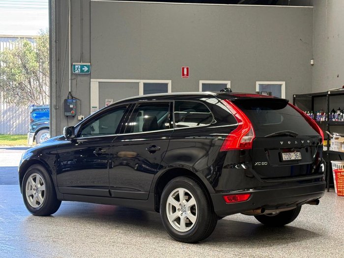2012 Volvo XC60 T5 MY12 Black Sapphire