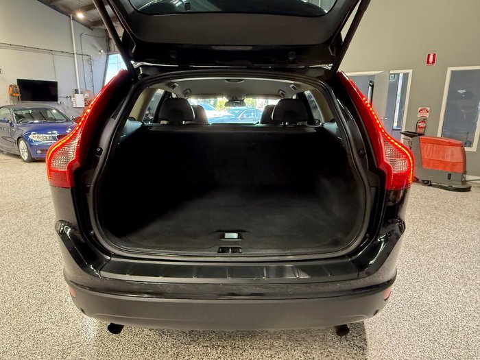 2012 Volvo XC60 T5 MY12 Black Sapphire