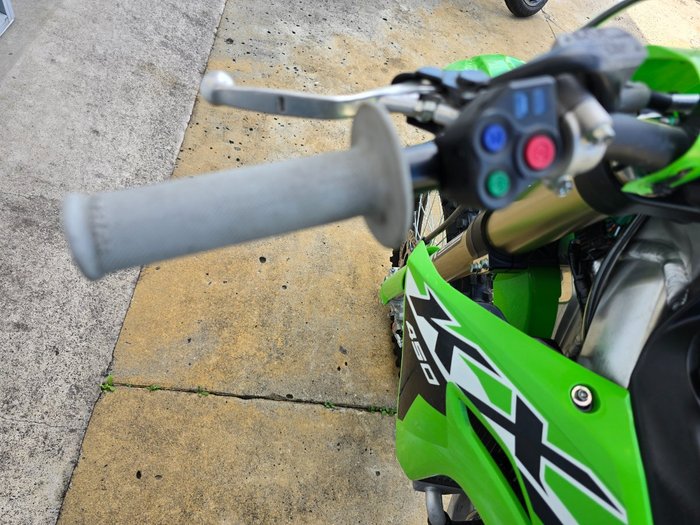 2024 Kawasaki KX450X Green