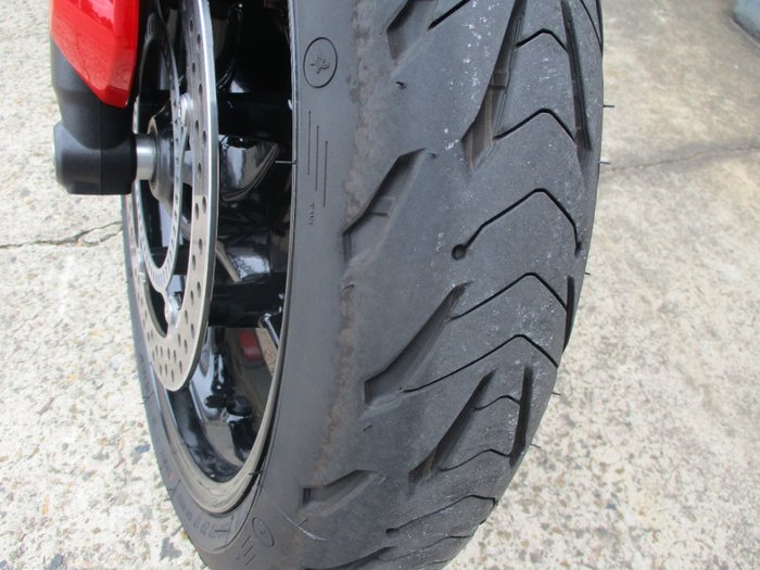 2025 Triumph TRIDENT 660 BLACK