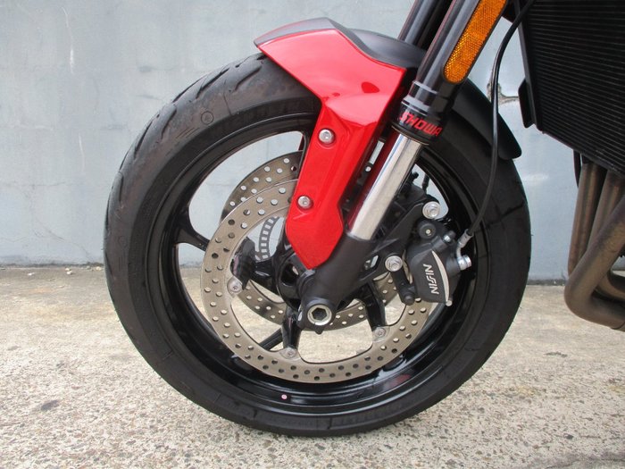 2025 Triumph TRIDENT 660 BLACK