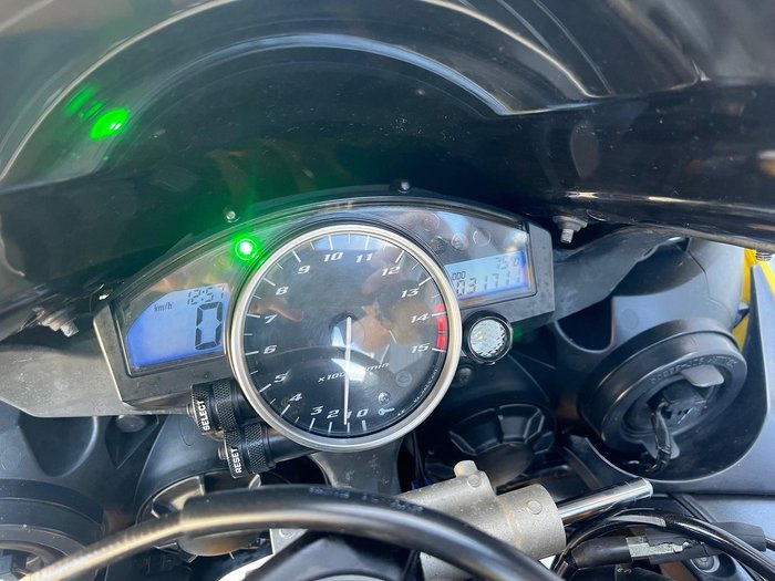 2006 Yamaha YZF-R1 R1 Yellow