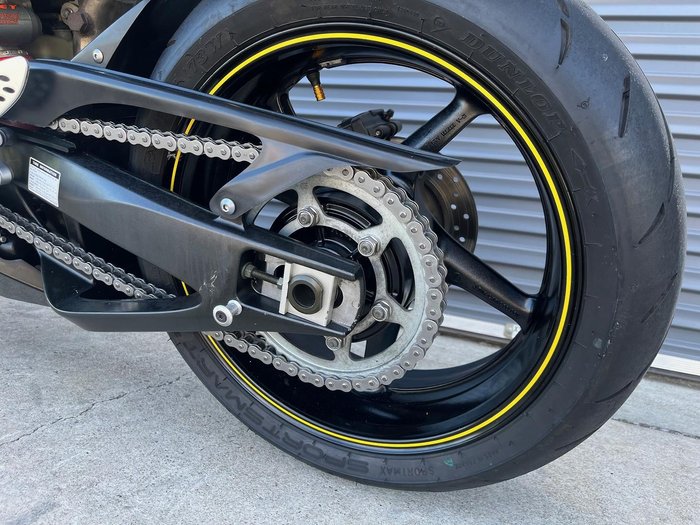 2006 Yamaha YZF-R1 R1 Yellow