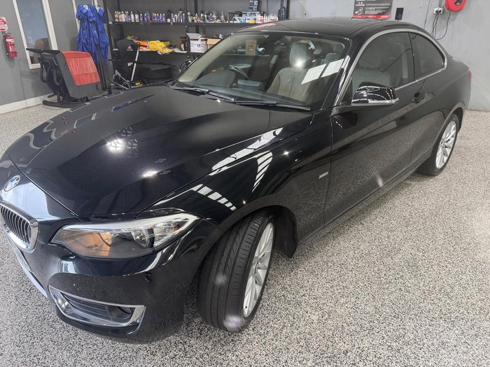 2016 BMW 2 Series 220i Luxury Line F22 Black Sapphire