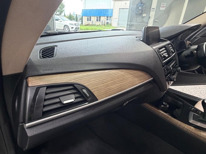 2016 BMW 2 Series 220i Luxury Line