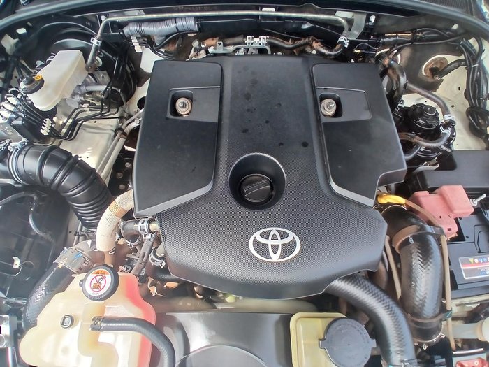 2022 Toyota Hilux SR