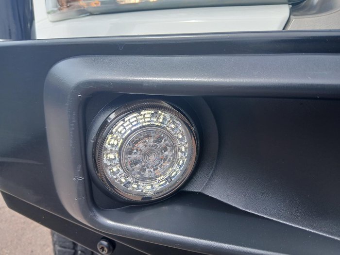 2022 Toyota Hilux SR