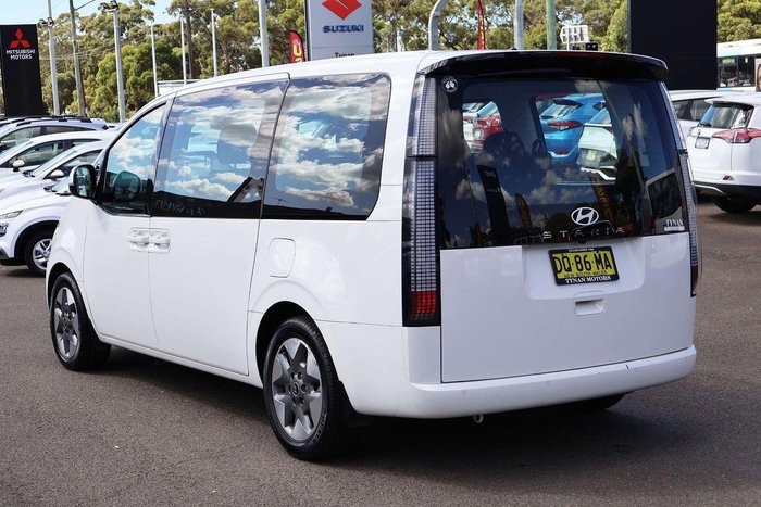 2024 Hyundai STARIA