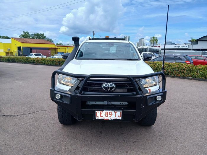 2022 Toyota Hilux SR