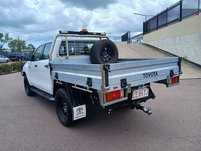 2022 Toyota Hilux SR