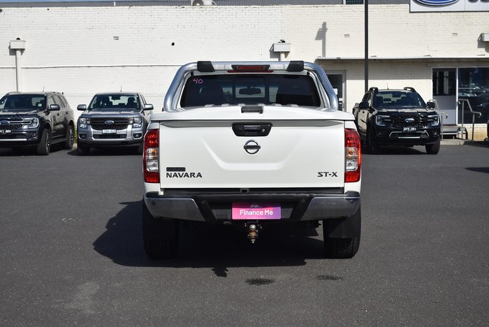 2015 Nissan Navara ST-X