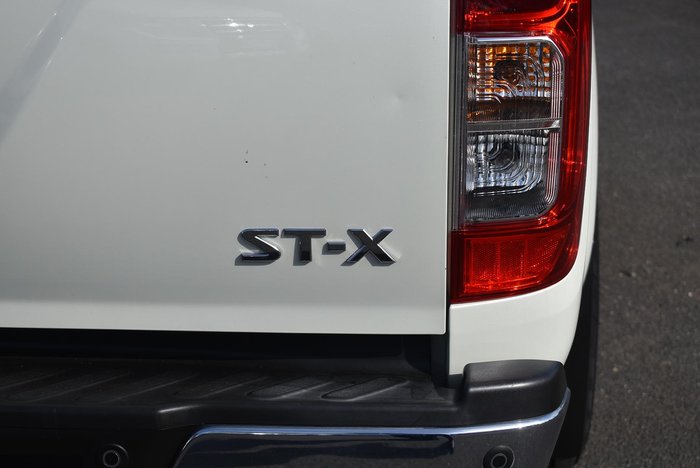 2015 Nissan Navara ST-X