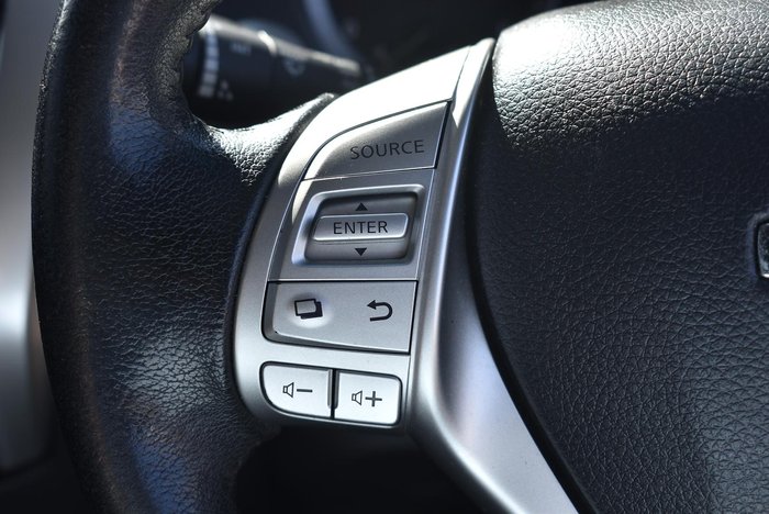 2015 Nissan Navara ST-X