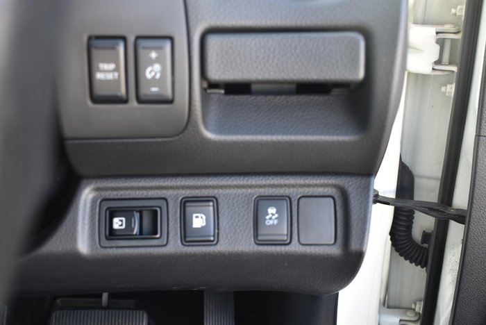 2015 Nissan Navara ST-X