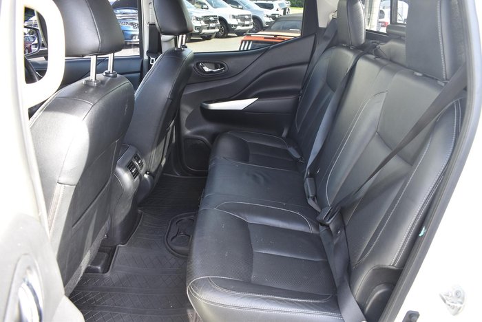 2015 Nissan Navara ST-X