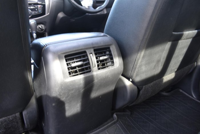 2015 Nissan Navara ST-X