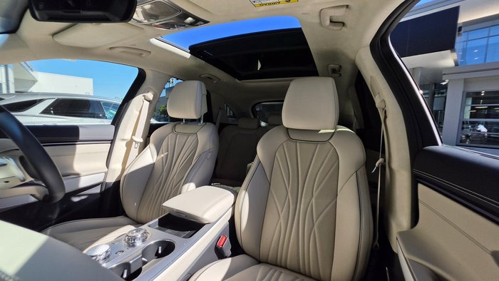 2025 Genesis GV70 2.5T SIGNATURE
