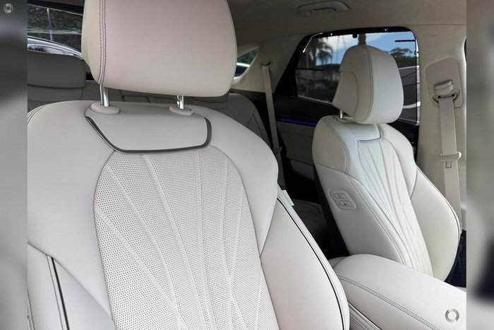 2025 Genesis GV70 2.5T SIGNATURE