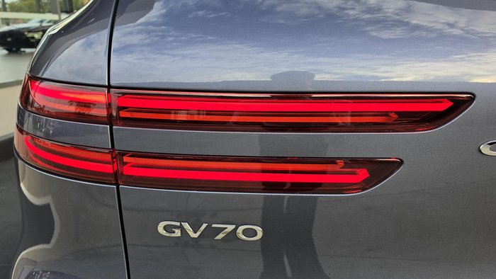 2025 Genesis GV70 2.5T SIGNATURE SPORT