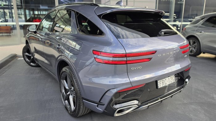 2025 Genesis GV70 2.5T SIGNATURE SPORT