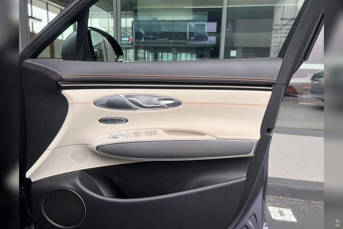 2024 Genesis GV70 3.5T SIGNATURE SPORT