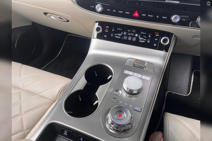 2024 Genesis GV70 3.5T SIGNATURE SPORT
