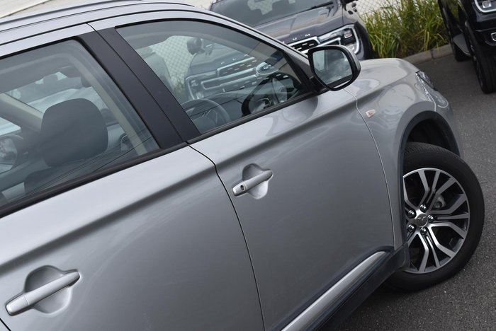 2018 Mitsubishi Outlander ES ADAS
