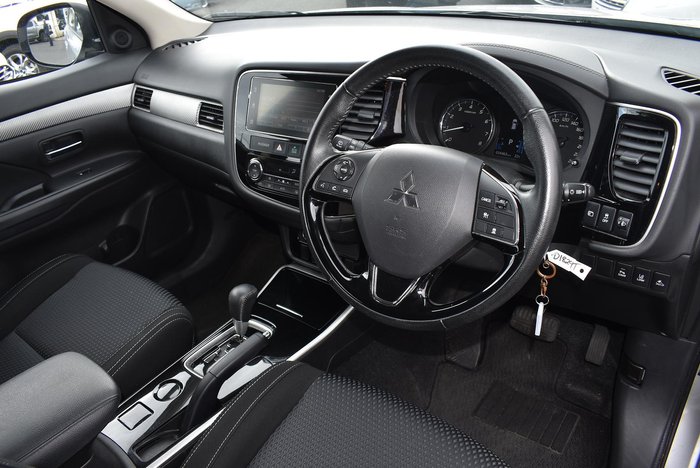 2018 Mitsubishi Outlander ES ADAS