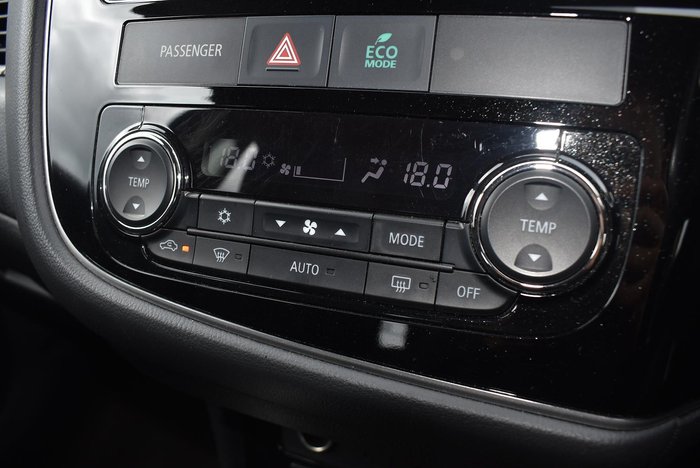 2018 Mitsubishi Outlander ES ADAS